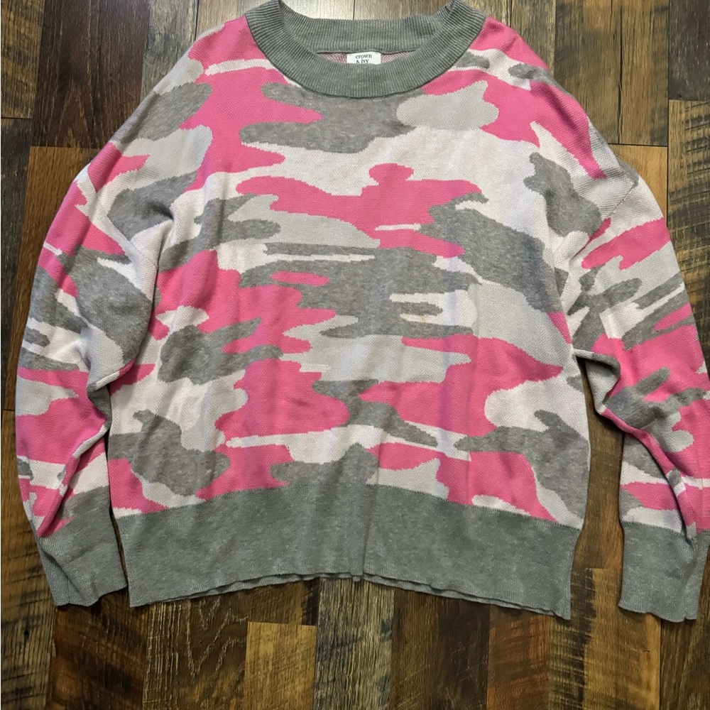 Crown & Ivy Pink and Gray Crew Neck Sweater